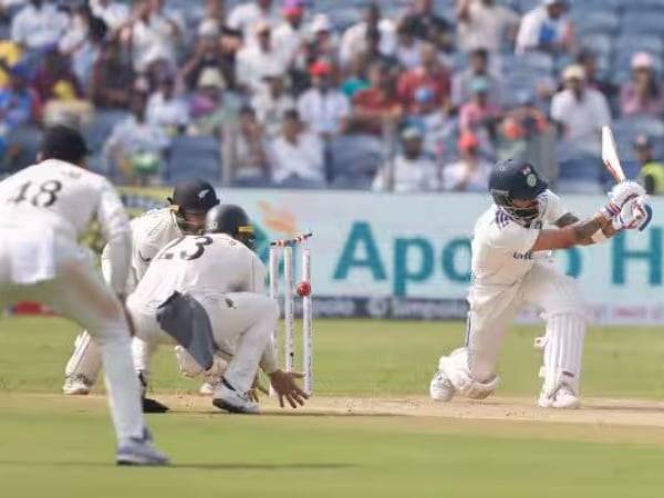 Virat Kohli was clean bowled in the India vs New Zealand 2nd Test