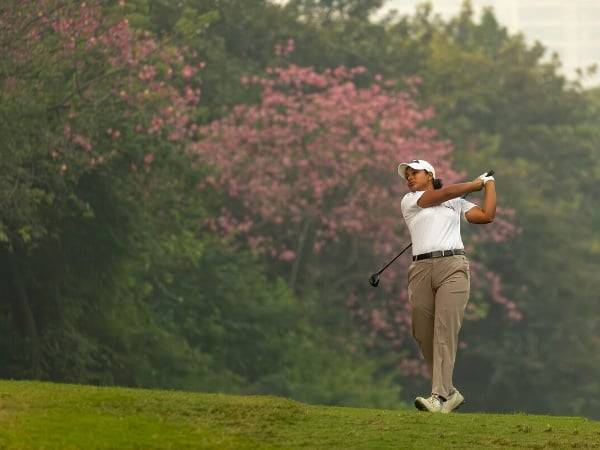 India golfer Hitaashee Bakshi in action during 14th leg of Women’s Pro Golf Tour