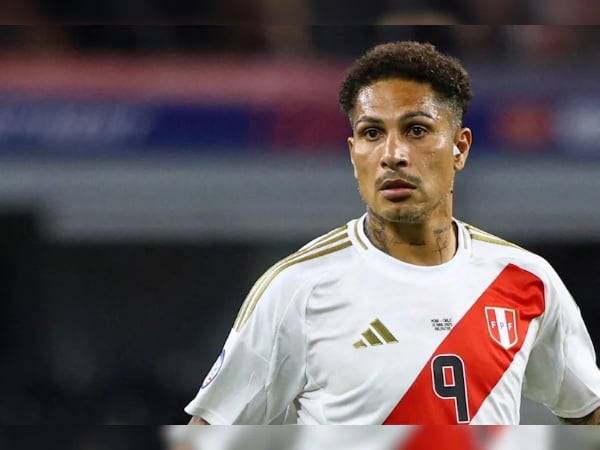 Paolo Guerrero has announced his retirement from international football