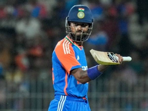 Hardik Pandya failed to help India chase down 172 runs in the third T20I against England