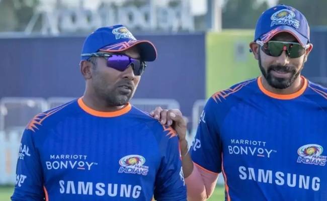 Mahela Jayawardene and Jasprit Bumrah