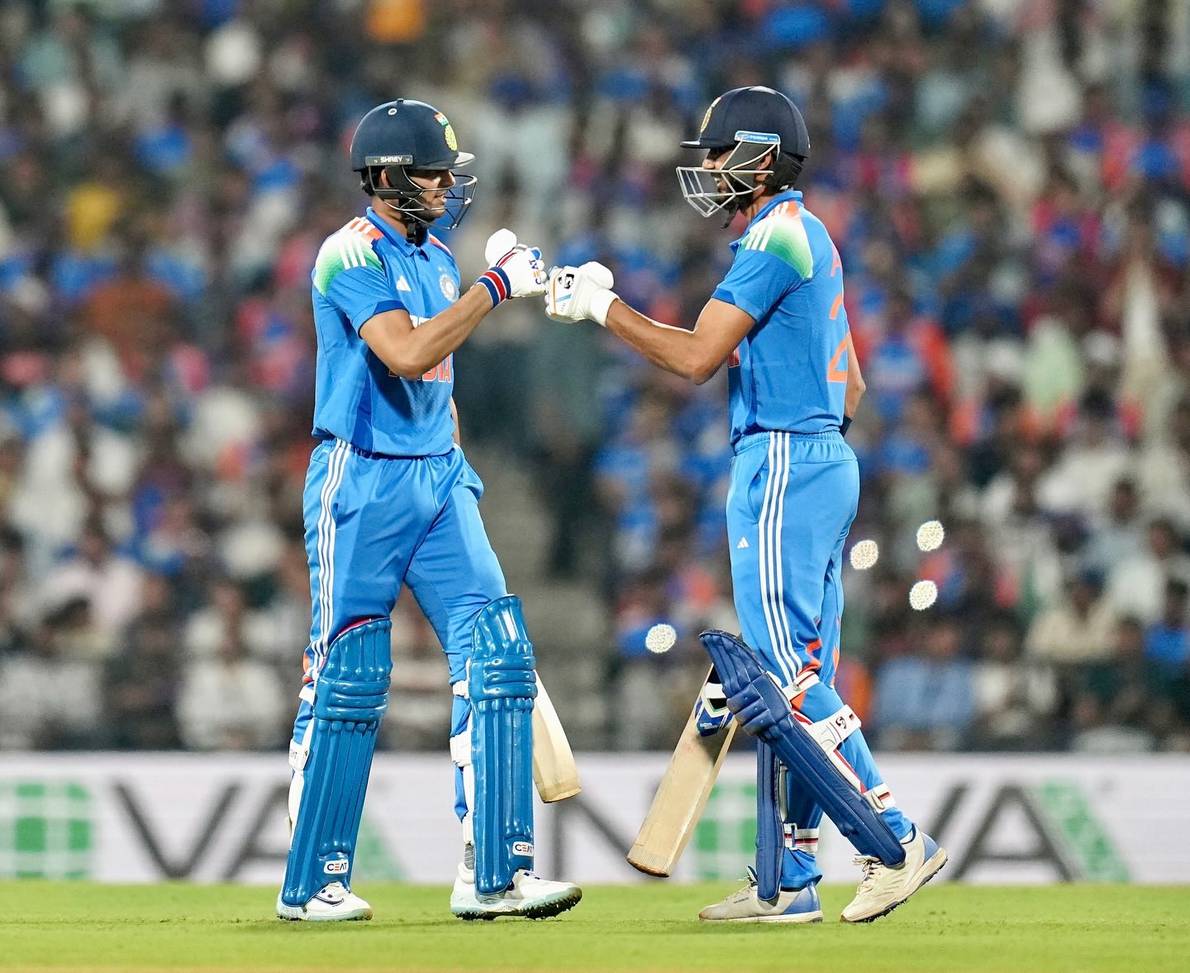 Axar Patel and Shubman Gill in the first India vs England ODI