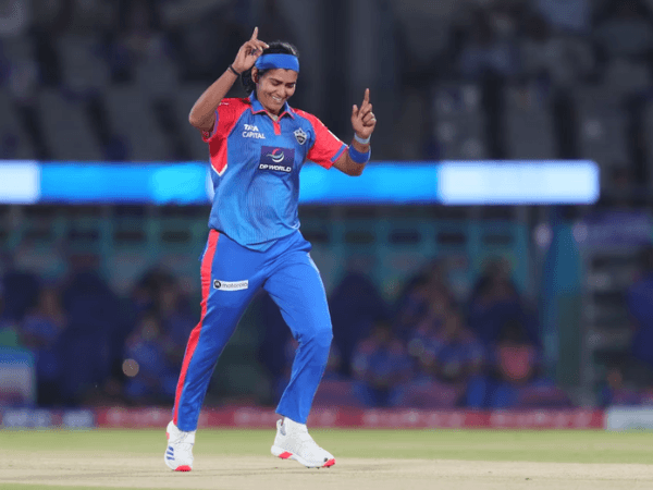 Shikha Pandey (Photo: Delhi Capitals)