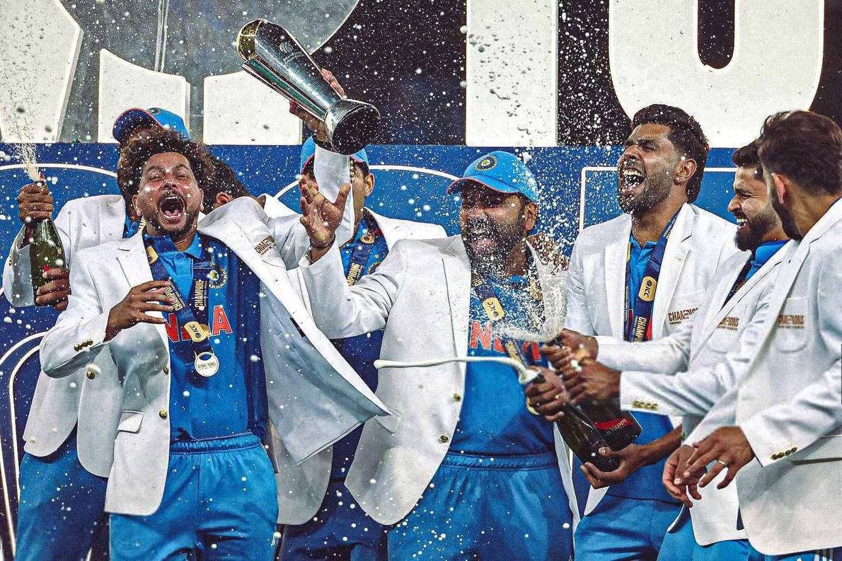 India celebrating the Champions Trophy victory