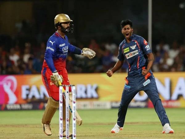 Dinesh Karthik (L) and Mayank Yadav (R) (Photo: IPL)