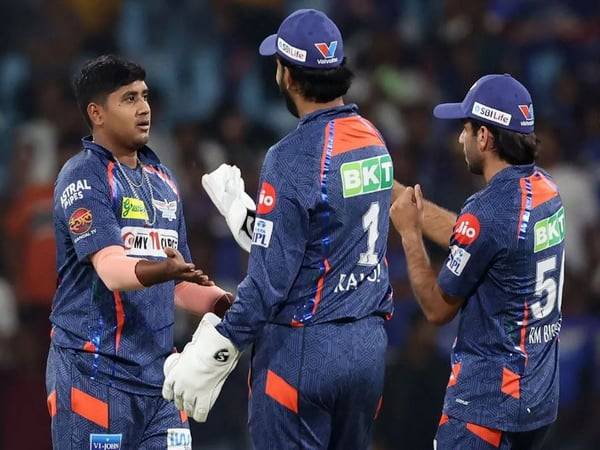 Yash Thakur celebrating with teammates (Photo: IPL)