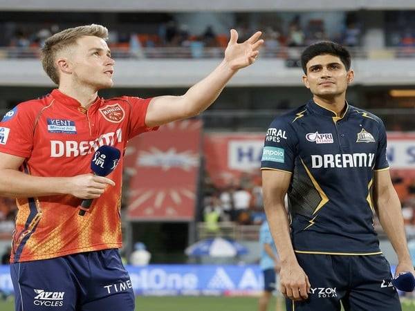 Sam Curran and Shubman Gill at toss. (Picture: Gujarat Titans/X)