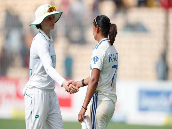 Laura Wolvaardt and Harmanpreet Kaur (Photo: BCCI Women/X)