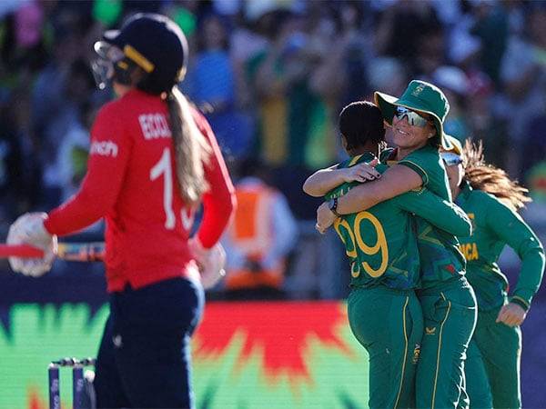 England and South Africa in action. (Photo- ICC website)