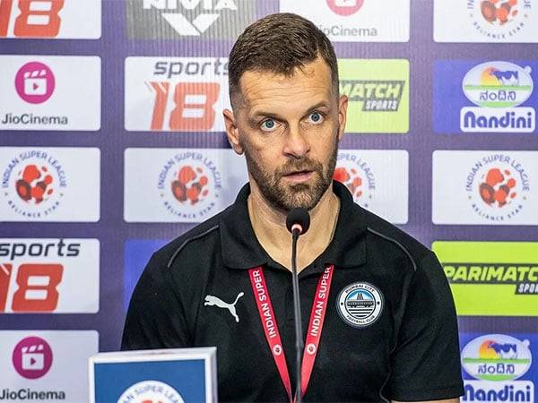 Mumbai City FC head coach Petr Kratky. (Picture: ISL)