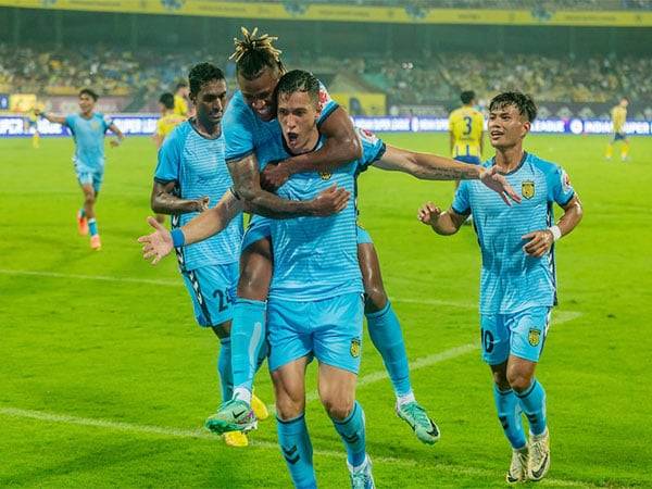 Andrei Alba celebrating his goal (Photo: ISL)