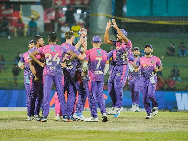 Hambantota Bangla Tigers team celebrating after winning the title (Photo: Lanka T10 Super League)