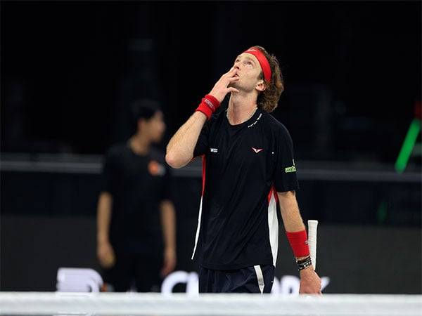 Andrey Rublev celebrate after winning in World Tennis League season 3 (Image: WTL media)