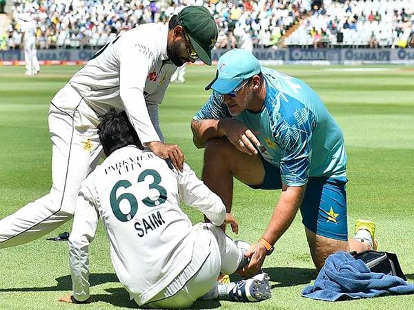 Saim Ayub with his injury (Photo: ICC)