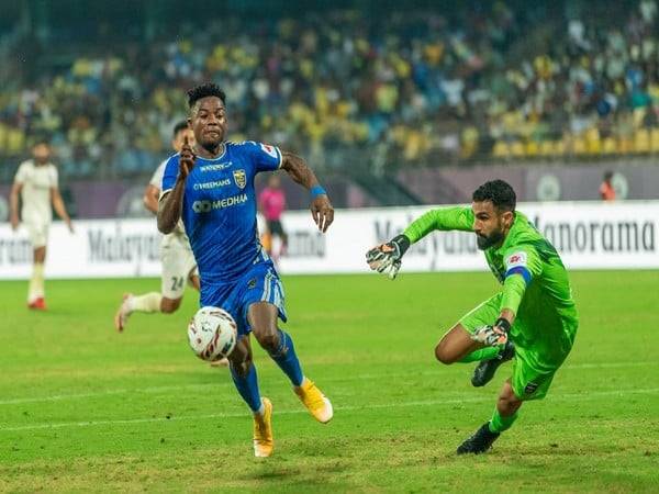 Kerala Blasters FC player Kwame Peprah in action (Photo: ISL)