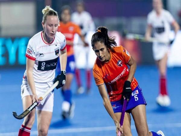 Women's Hockey players in  action (Photo: Hockey India League)