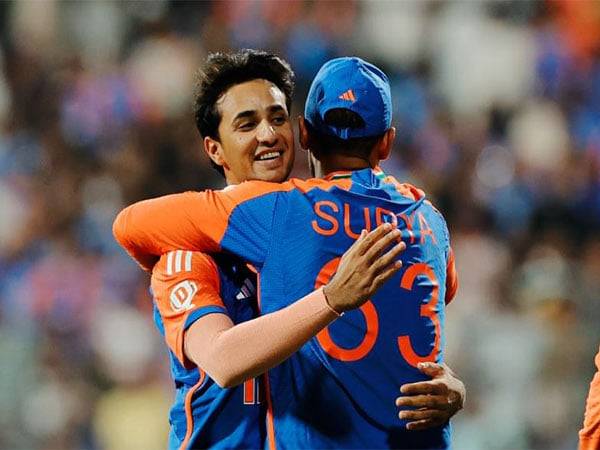 Abhishek Sharma with Suryakumar Yadav (Photo: @BCCI/X)