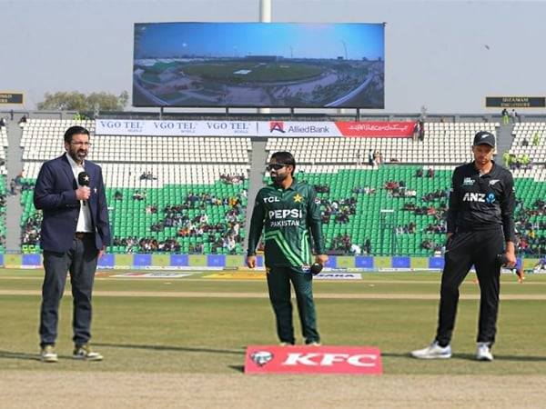 Mohammad Rizwan and Mitchell Santner during toss (Photo: @TheRealPCB/X)