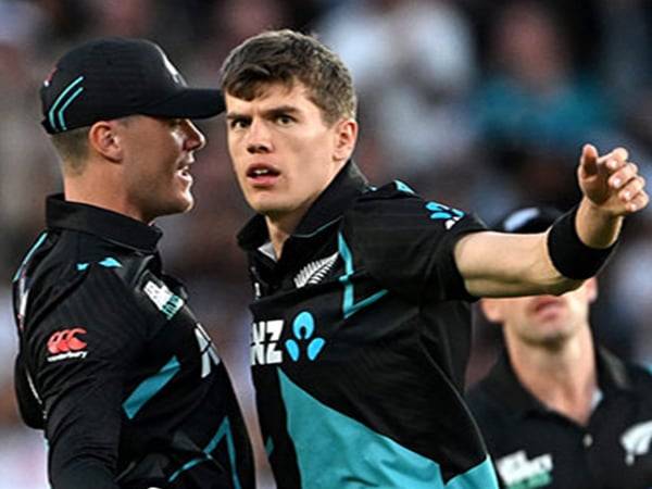 Ben Sears (centre) (Photo: @ICC/X)