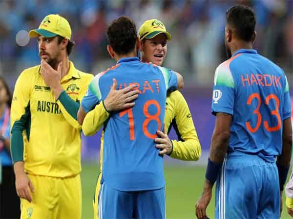 Steve Smith and Virat Kohli after the match (Photo: ANI)