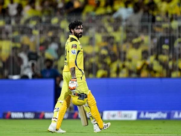 Ravindra Jadeja was dismissed obstructing the field