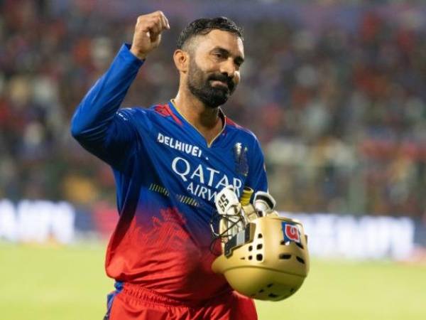 Dinesh Karthik named RCB batting coach