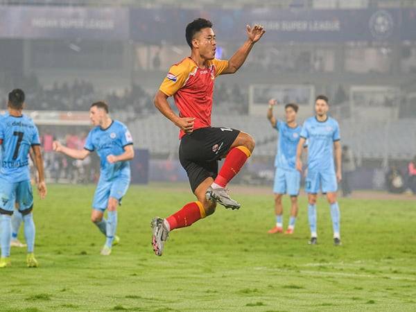 EBFC's David Lalhlansanga celebrating after scoring. (Picture: ISL Media)